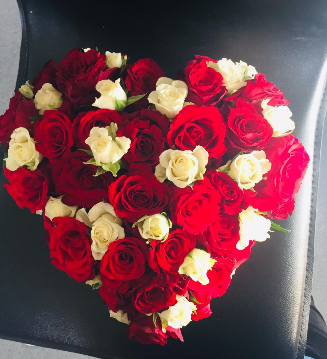 Red & white rose heart by Wright Stripes Floristry